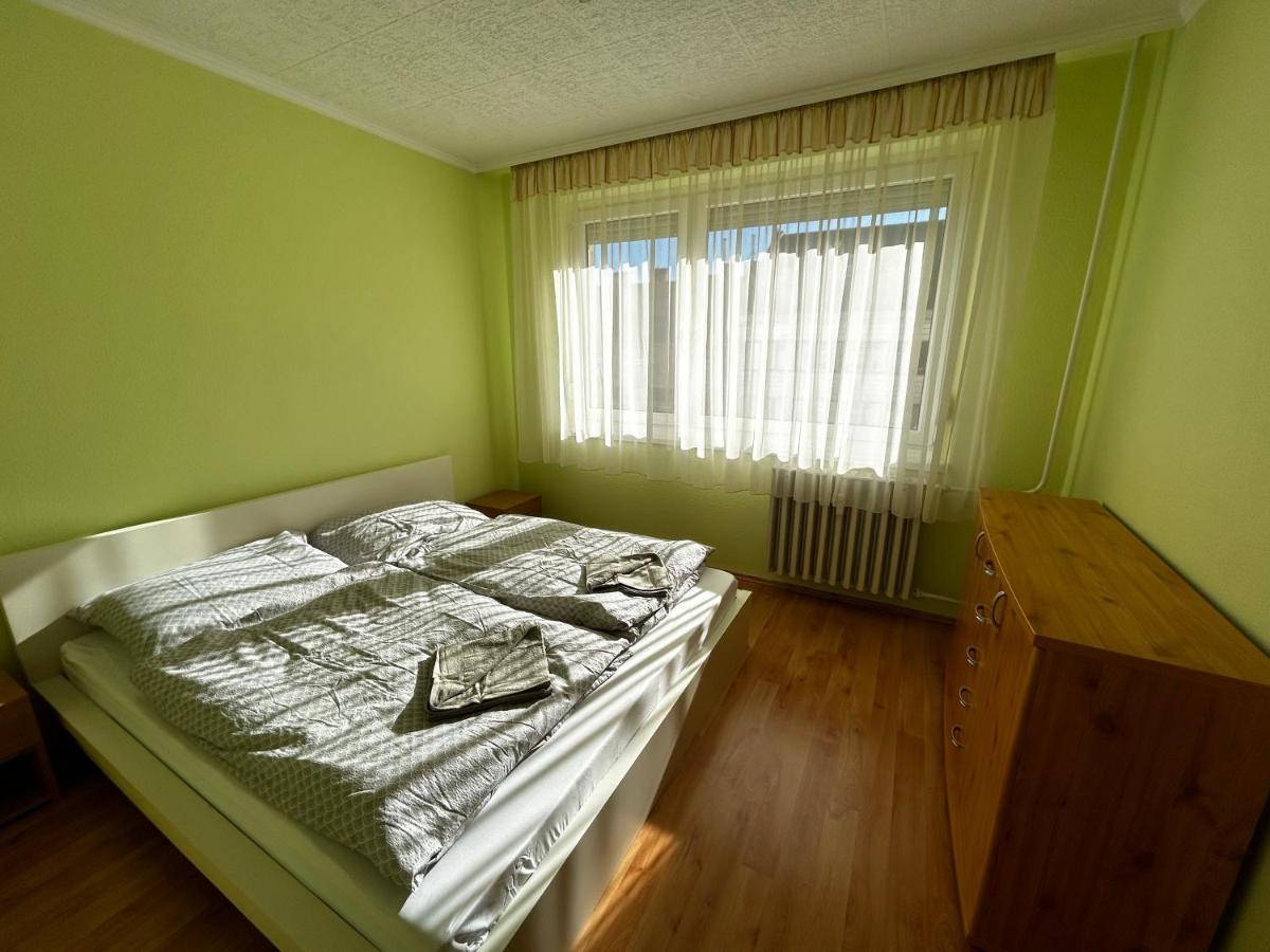 Backstage Apartment เยอร์ ภายนอก รูปภาพ
